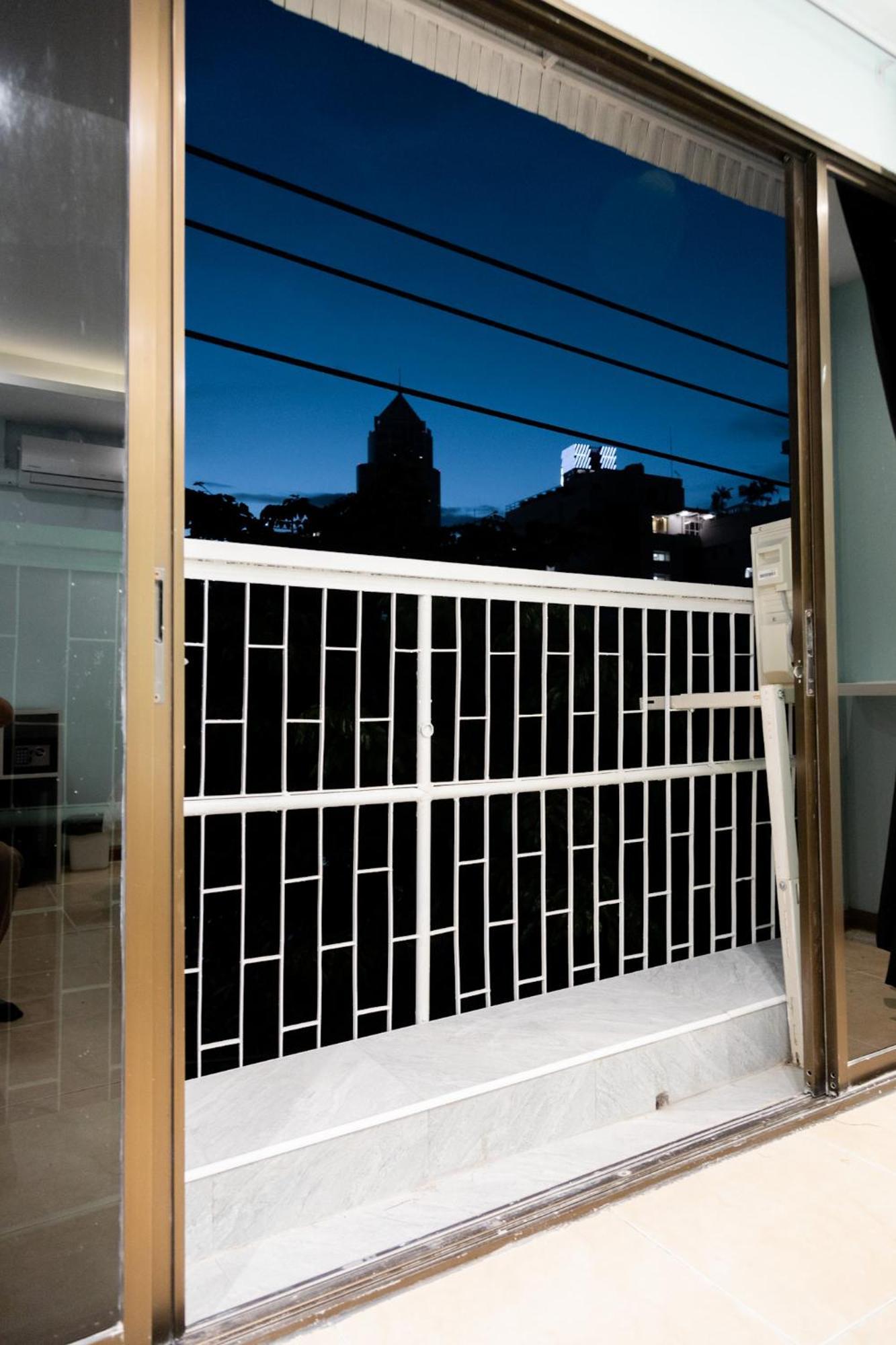 Cozy Stay Inn Bangkok Zewnętrze zdjęcie
